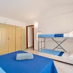 With Swimming-pool In Badesi, With Air Conditioning And Private Outdoor Area מלון דירות באדזי